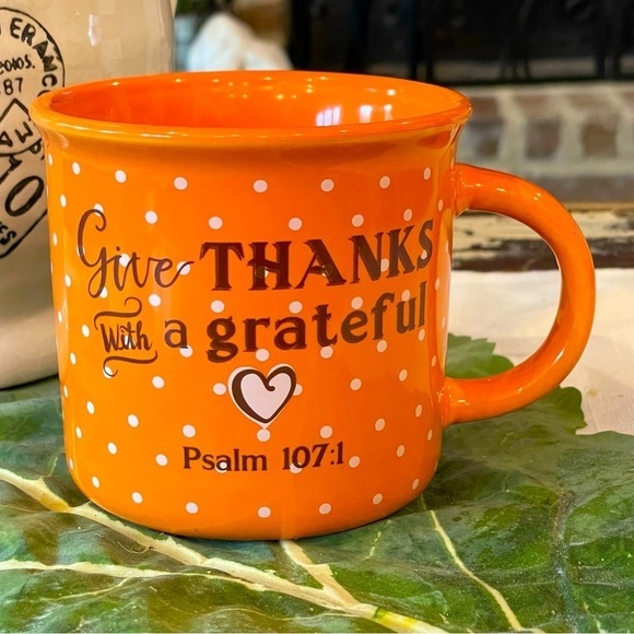 “Give Thanks with a Grateful Heart” Mug - Picture 1 of 4